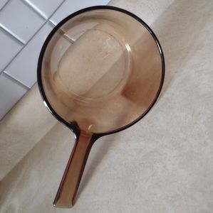 Vintage Corningware Vision saucepan
